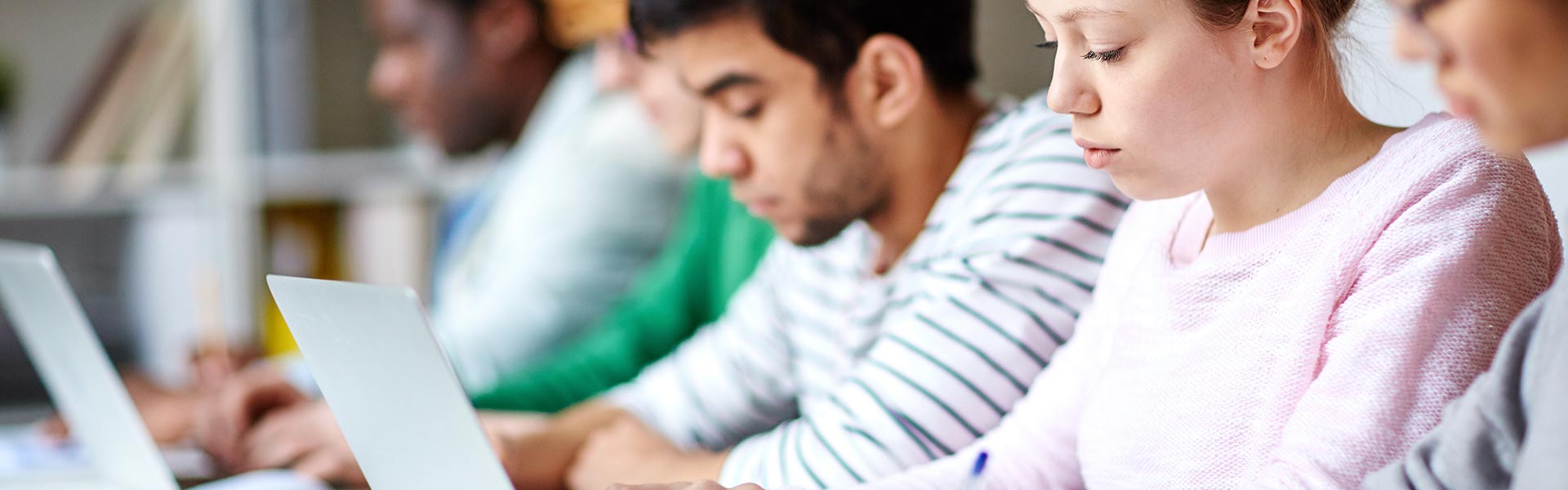 How to Prepare for Tier 4(UK Student) VISA?